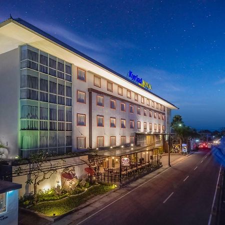 Kyriad Royal Seminyak Exterior foto