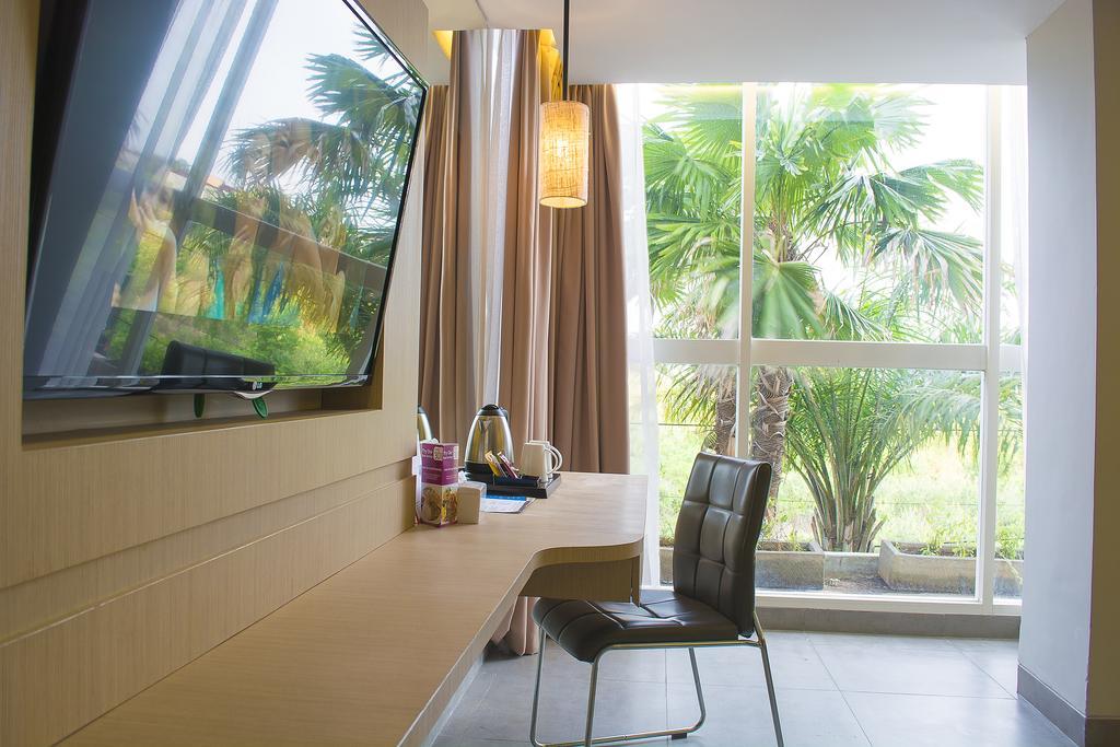 Kyriad Royal Seminyak Zimmer foto
